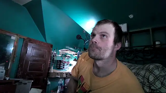 Snapshot of charactrzero chatting on April 12, 2026, 1:58 pm charactrzero online show from April 12, 2026, 1:58 pm