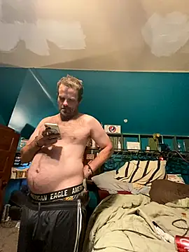 Snapshot of charactrzero chatting on October 27, 2025, 9:16 pm charactrzero online show from October 27, 2025, 9:16 pm