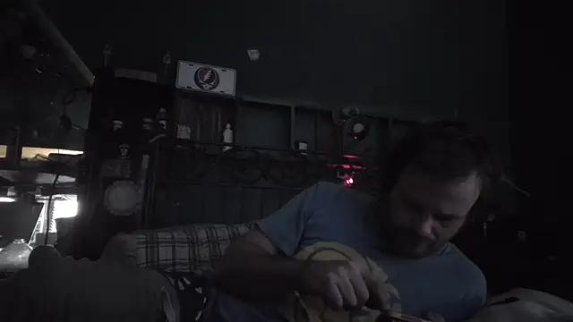 Snapshot of charactrzero chatting on April 3, 2026, 1:28 pm charactrzero online show from April 3, 2026, 1:28 pm