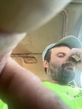 Snapshot of charactrzero chatting on December 1, 2025, 5:25 pm charactrzero online show from December 1, 2025, 5:25 pm