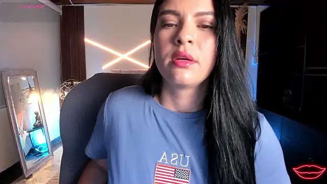 Snapshot of Veronicalanx1 chatting on February 12, 2026, 12:05 pm Veronicalanx1 online show from February 12, 2026, 12:05 pm