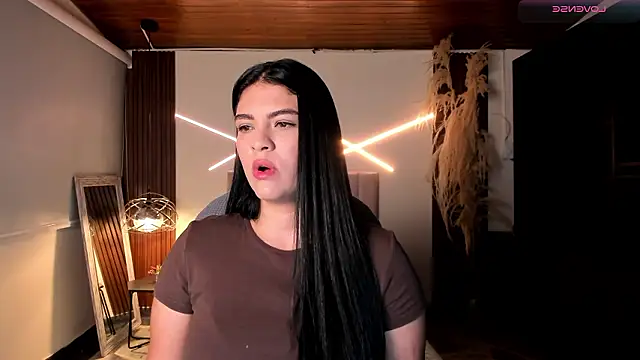 Snapshot of Veronicalanx1 chatting on February 9, 2026, 11:30 am Veronicalanx1 online show from February 9, 2026, 11:30 am