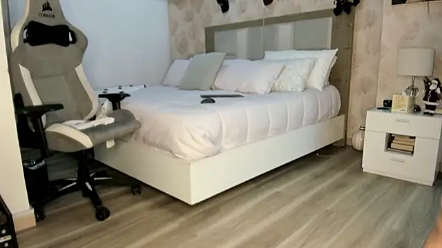 Snapshot of stefializon chatting on November 27, 2025, 1:06 am stefializon online show from November 27, 2025, 1:06 am