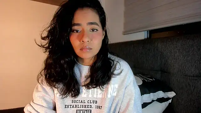 valeryvegas 2 online show from November 28, 2025, 1:39 am