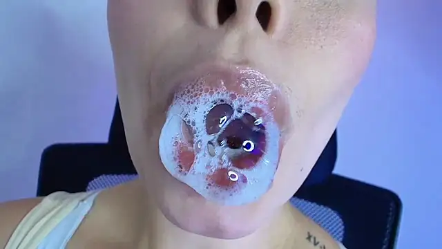 Snapshot of lisbet21x chatting on February 19, 2026, 8:28 pm lisbet21x online show from February 19, 2026, 8:28 pm