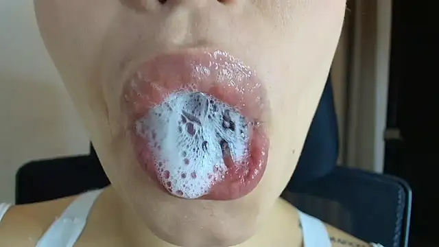 lisbet21x online show from March 22, 2026, 2:18 pm