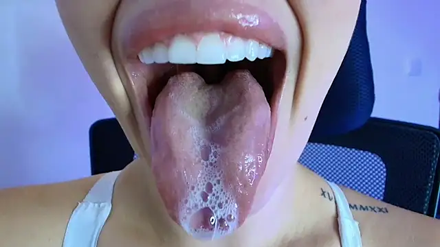 Snapshot of lisbet21x chatting on February 4, 2026, 8:15 pm lisbet21x online show from February 4, 2026, 8:15 pm