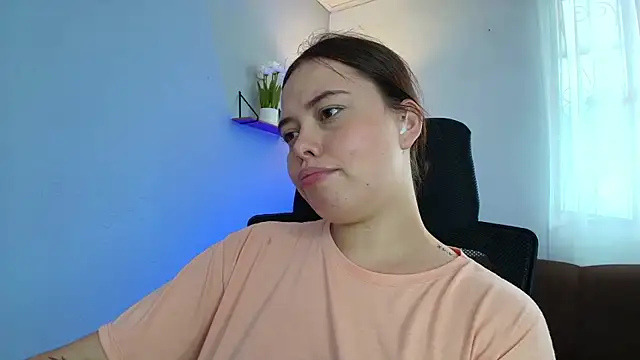 lisbet21x online show from March 8, 2025, 5:22 pm