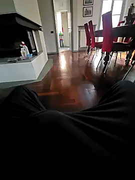 Snapshot of Dolceporco19 chatting on January 25, 2025, 3:09 pm Dolceporco19 online show from January 25, 2025, 3:09 pm