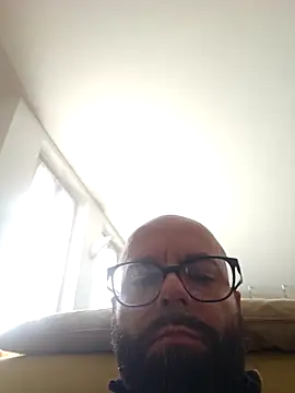 Snapshot of Dolceporco19 chatting on October 5, 2025, 12:29 pm Dolceporco19 online show from October 5, 2025, 12:29 pm