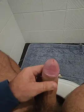 Snapshot of Dolceporco19 chatting on October 27, 2025, 5:14 pm Dolceporco19 online show from October 27, 2025, 5:14 pm