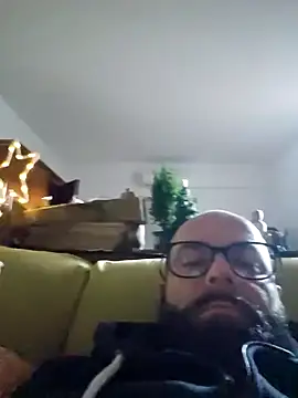 Snapshot of Dolceporco19 chatting on December 5, 2024, 2:50 pm Dolceporco19 online show from December 5, 2024, 2:50 pm