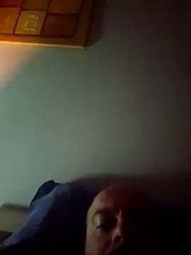 Snapshot of Dolceporco19 chatting on October 18, 2025, 11:40 pm Dolceporco19 online show from October 18, 2025, 11:40 pm