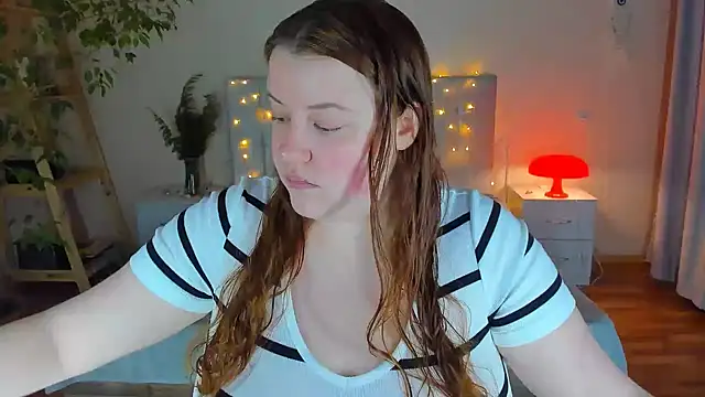 PolinaSalvatore online show from October 29, 2025, 2:16 pm