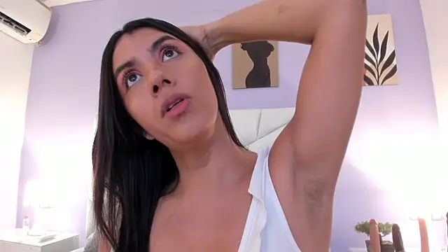 Snapshot of cinthya11 chatting on December 29, 2024, 2:31 pm cinthya11 online show from December 29, 2024, 2:31 pm