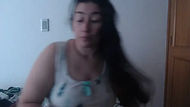 Snapshot of andreaisis2 chatting on March 28, 2026, 7:04 pm andreaisis2 online show from March 28, 2026, 7:04 pm