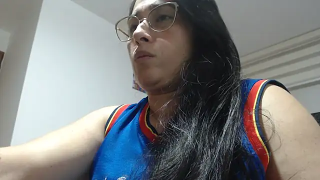 andreaisis2 online show from October 23, 2025, 3:38 am