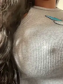 Snapshot of bea3liz chatting on January 12, 2025, 3:14 pm bea3liz online show from January 12, 2025, 3:14 pm