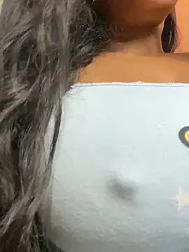 Snapshot of bea3liz chatting on January 22, 2025, 2:04 am bea3liz online show from January 22, 2025, 2:04 am