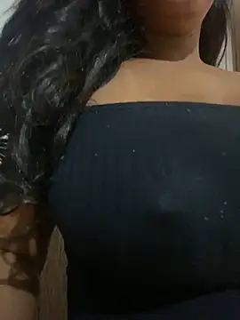 Snapshot of bea3liz chatting on November 27, 2025, 1:11 pm bea3liz online show from November 27, 2025, 1:11 pm