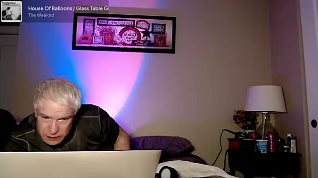 Snapshot of Snarfle82 chatting on December 16, 2025, 9:46 am Snarfle82 online show from December 16, 2025, 9:46 am