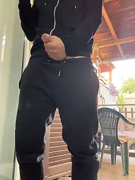 Snapshot of simoninside25 chatting on October 12, 2025, 6:48 am simoninside25 online show from October 12, 2025, 6:48 am