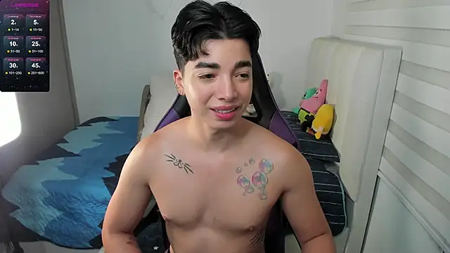 santy7v7 online show from September 30, 2025, 1:17 pm