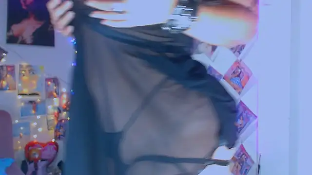 Snapshot of sweet_vanessa_22 chatting on February 18, 2026, 3:04 am sweet vanessa 22 online show from February 18, 2026, 3:04 am