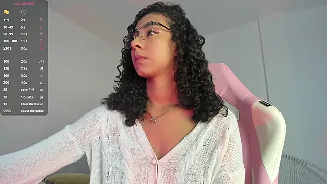 Snapshot of khaliope chatting on March 1, 2026, 10:21 pm khaliope online show from March 1, 2026, 10:21 pm