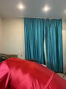 Snapshot of DienkaGreen chatting on December 15, 2025, 6:30 am DienkaGreen online show from December 15, 2025, 6:30 am