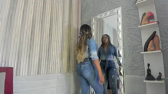 Snapshot of BriannaChelsea chatting on January 6, 2026, 11:58 am BriannaChelsea online show from January 6, 2026, 11:58 am