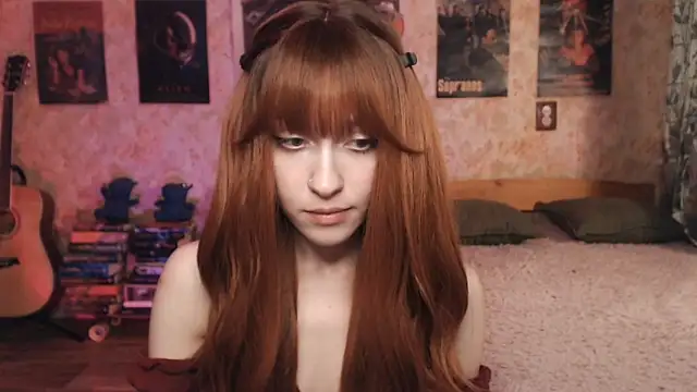 Snapshot of Friendly_Ellie chatting on September 15, 2025, 1:00 pm Friendly Ellie online show from September 15, 2025, 1:00 pm