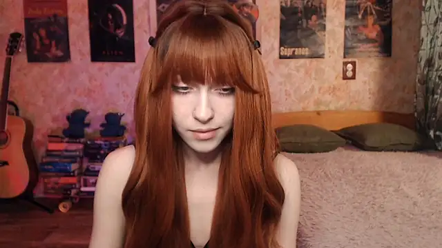 Snapshot of Friendly_Ellie chatting on September 28, 2025, 11:12 pm Friendly Ellie online show from September 28, 2025, 11:12 pm