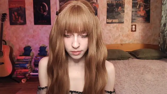 Snapshot of Friendly_Ellie chatting on November 17, 2025, 11:09 pm Friendly Ellie online show from November 17, 2025, 11:09 pm