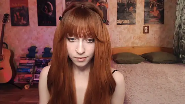 Snapshot of Friendly_Ellie chatting on September 29, 2025, 1:17 pm Friendly Ellie online show from September 29, 2025, 1:17 pm