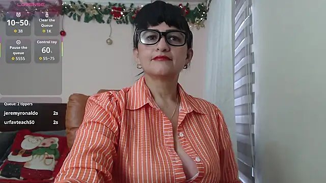 ISABEEL SOFIA01 online show from November 9, 2025, 12:31 pm