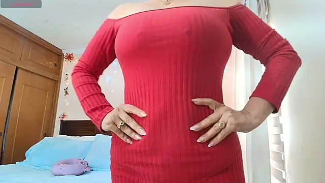 ISABEEL SOFIA01 online show from May 31, 2026, 6:20 pm