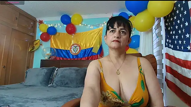 Snapshot of ISABEEL_SOFIA01 chatting on July 10, 2026, 11:54 am ISABEEL SOFIA01 online show from July 10, 2026, 11:54 am