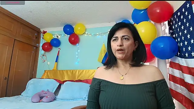 Snapshot of ISABEEL_SOFIA01 chatting on June 24, 2026, 7:01 pm ISABEEL SOFIA01 online show from June 24, 2026, 7:01 pm