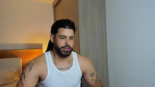 Justyn Torres online show from February 25, 2025, 1:09 am