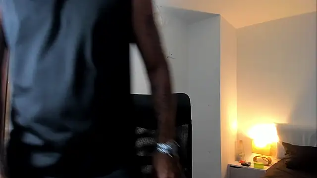 Justyn Torres online show from April 13, 2026, 10:41 am