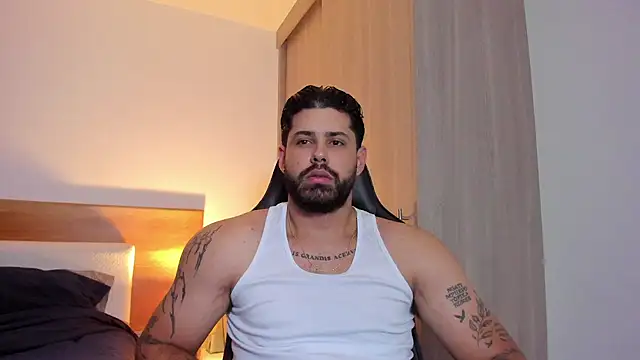 Justyn Torres online show from March 10, 2025, 9:18 pm