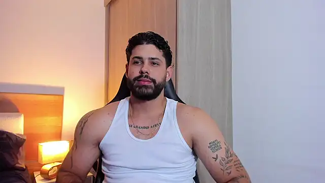 Justyn Torres online show from March 11, 2025, 11:26 pm