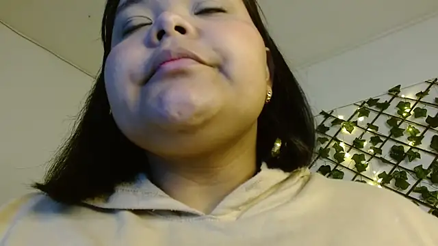 sexychubby    online show from March 9, 2025, 10:08 am