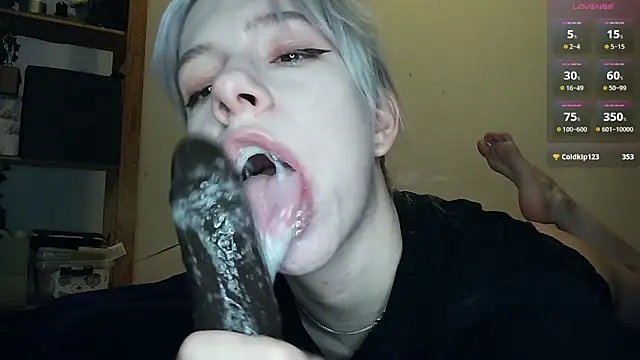 Snapshot of cruellagoth666 chatting on May 1, 2026, 3:50 pm cruellagoth666 online show from May 1, 2026, 3:50 pm