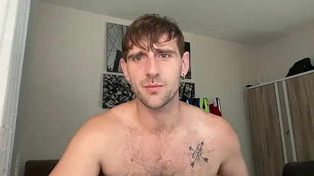 Snapshot of lukegunn chatting on March 1, 2026, 1:16 am lukegunn online show from March 1, 2026, 1:16 am