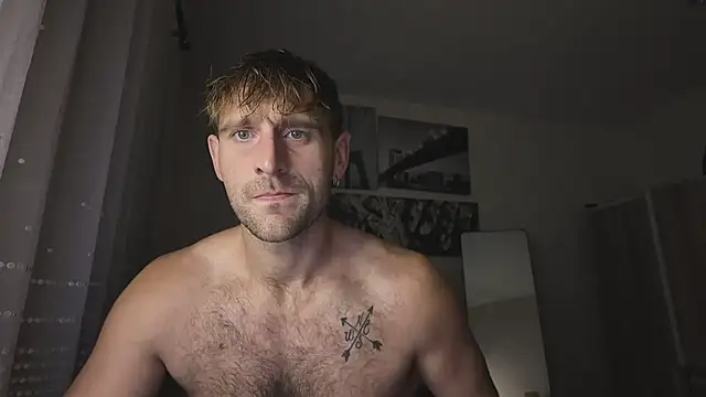 Snapshot of lukegunn chatting on February 23, 2026, 12:01 am lukegunn online show from February 23, 2026, 12:01 am