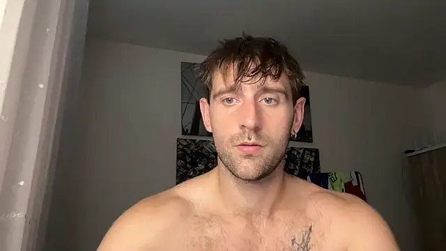 Snapshot of lukegunn chatting on March 3, 2026, 1:23 am lukegunn online show from March 3, 2026, 1:23 am