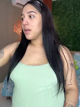 Snapshot of Amandanauty chatting on January 28, 2025, 8:26 pm Amandanauty online show from January 28, 2025, 8:26 pm
