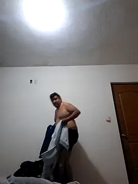 Snapshot of Calamaco07 chatting on November 11, 2025, 5:24 am Calamaco07 online show from November 11, 2025, 5:24 am